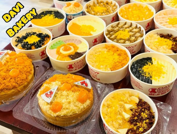 Inbox Davi Bakery Vũng Tàu để được tư vấn & đặt bánh bông lan trứng muối siêu hấp dẫn nha!